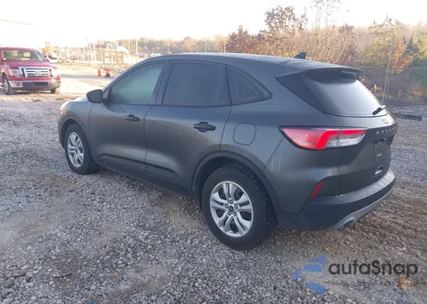 2020 Ford Escape S z USA, uszkodzony, nr VIN 1FMCU0F62LUB59026